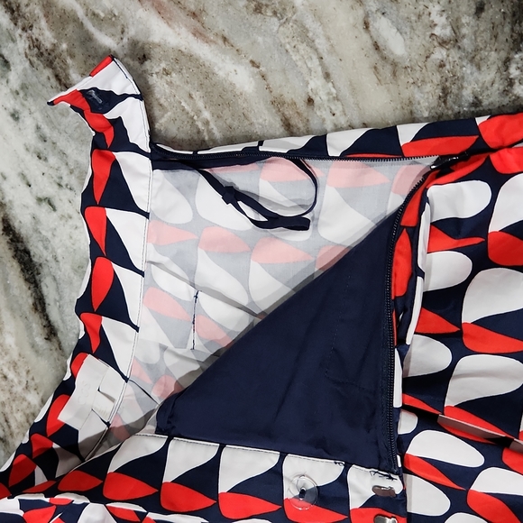 Beautiful red, white, and navy skirt - Picture 3 of 6